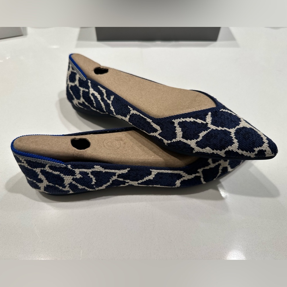 Rothy’s Indigo Giraffe points